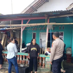 Rumah Warga di Cigedug Ludes Terbakar, Polisi Lakukan Cek TKP