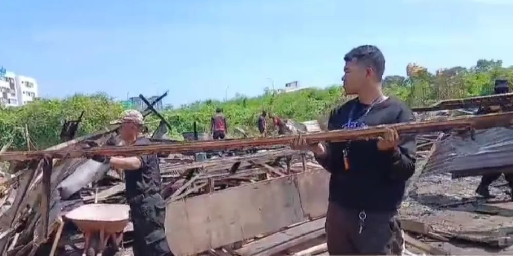 Ormas GBNN Sulsel Lakukan Gotong Royong di Lokasi Pasca Kebakaran Kawasan CPI Kota Makassar