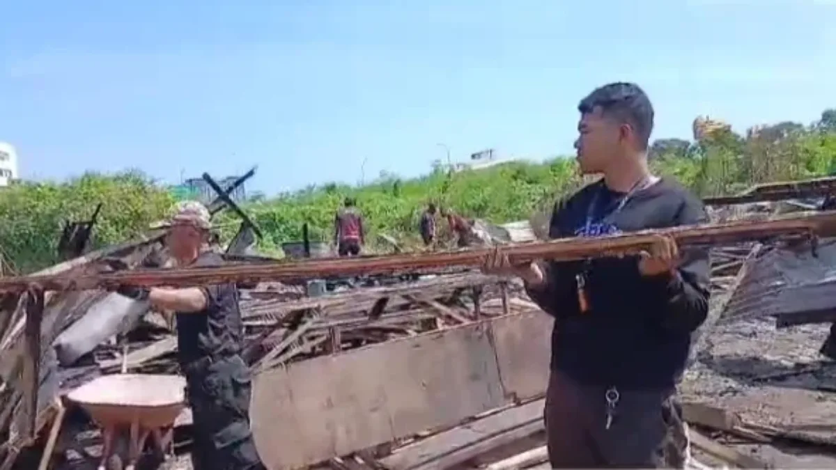 Ormas GBNN Sulsel Lakukan Gotong Royong di Lokasi Pasca Kebakaran Kawasan CPI Kota Makassar