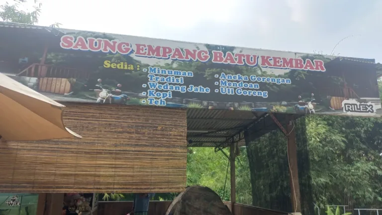 Pecak Nila Segar Saung Empang Batu Kembar Bogor