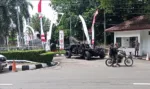 Bupati Bogor Rudy Susmanto Meninjau Langsung Latihan Satuan Purahmukim Ops Raid Basrah Batalyon 13 Grup 1 Komando Pasukan Khusus (Kopassus) Yang Digelar Di halaman Kantor Pemerintah Kabupaten Bogor