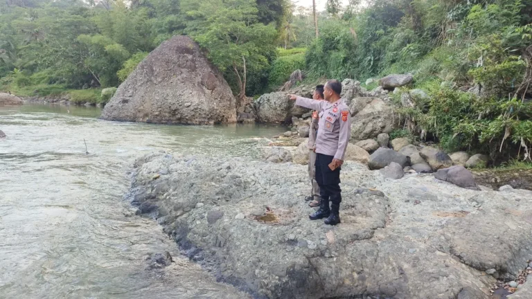 Polsek Cibalong Cek TKP Korban Tenggelam di Sungai Cikaengan
