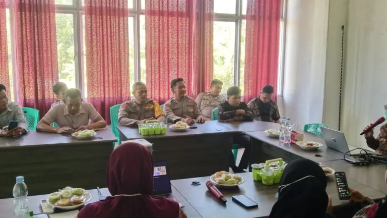 Bhabinkamtibmas Desa Bunga-Bunga Hadiri Sosialisasi Penanganan TBC di Matakali