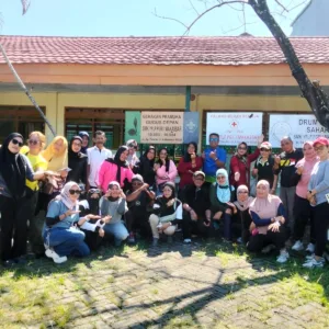 Pengurus IKA Alumni SMEA PGRI 1 Hartaco Makassar Gelar Karya Bakti Pembersihan Sekolah dan Rapat Internal Kepengurusan