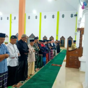 Pererat Silaturahmi, Babinsa Koramil 1409-07/Tompobulu Kembali Gelar Safari Subuh di Malakaji