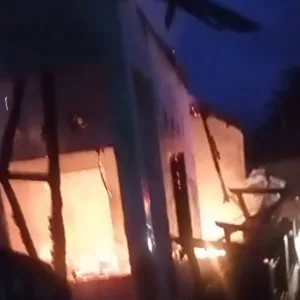 Kebakaran Hebat di Banjarwangi, Dua Korban Meninggal Dunia, Damkar Garut Bergerak Cepat Lakukan Pemadaman