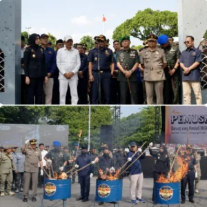 Dandenpom III/2 Garut Hadiri Pemusnahan Rokok Ilegal Senilai Rp65 Miliar dalam Peringatan HUT Damkar dan Satpol PP