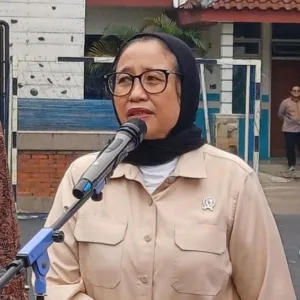 Nanik S Deyang, Jurnalis Senior