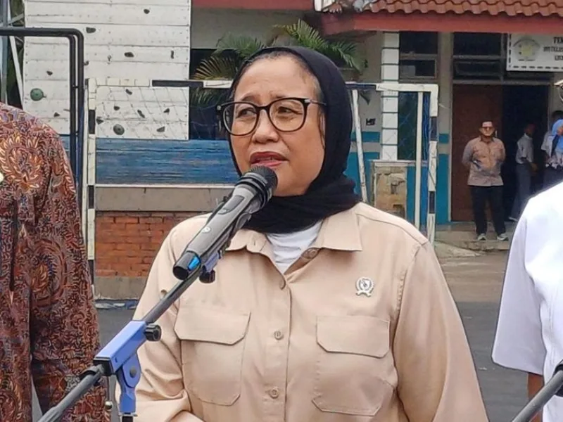 Nanik S Deyang, Jurnalis Senior