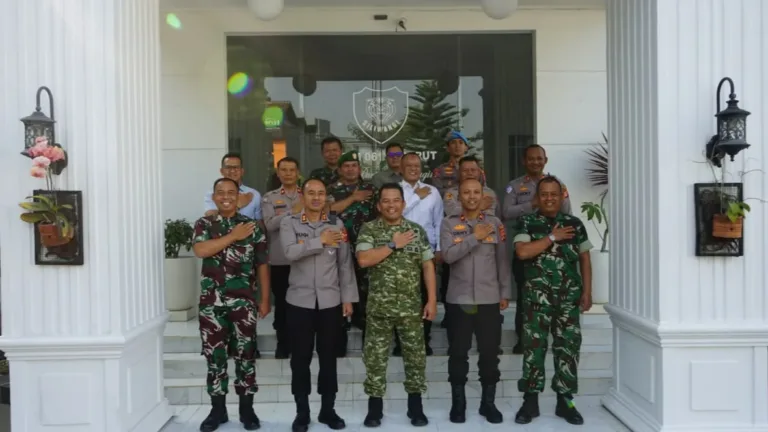 Pererat Sinergi, Kapolres Garut dan Jajaran Silaturahmi ke Makodim 0611/Garut