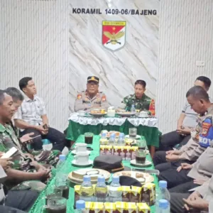 Perkuat Sinergi TNI-Polri, Kapolsek Bajeng Silaturahmi ke Koramil 1409-06/Bajeng