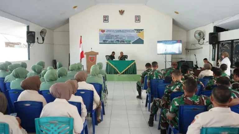 Tingkatkan Kesadaran Kesehatan, Tim Penyuluh Kesdam XIV/Hsn Sosialisasi Penyakit Menular di Makodim 1409/Gowa