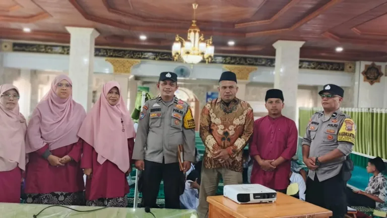 Polsek Tilatang Kamang Bersama Puskesmas Bedah Tiga Ancaman Krusial Generasi Muda