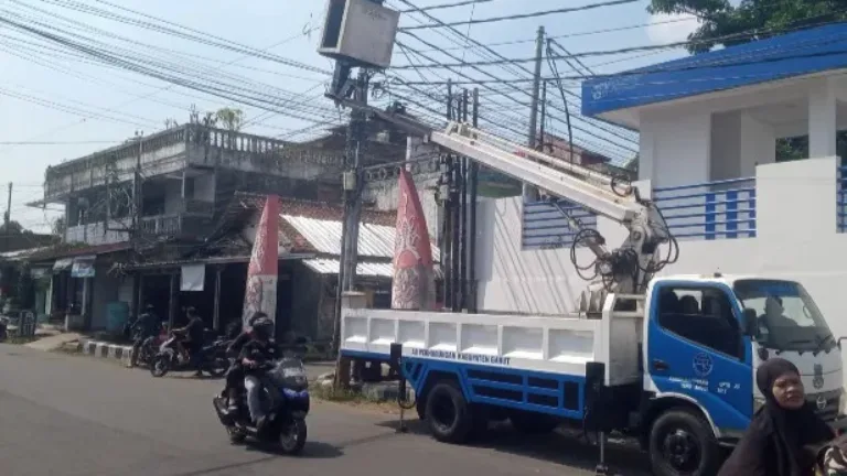 Dishub Garut Gerak Cepat Perbaiki PJU, Wujud Komitmen Menjaga Penerangan Jalan bagi Masyarakat