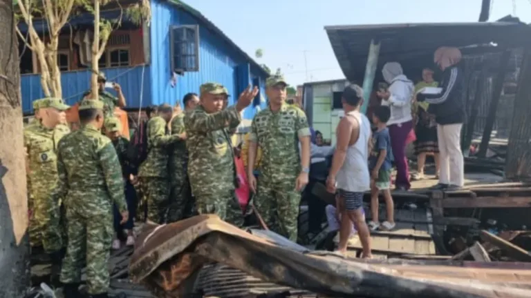 Dandim Bersama Jajaran Kodim 1408/MKS Pimpin Penanganan Pasca Kebakaran di Tallo, Logistik dan Dukungan Segera Disalurkan