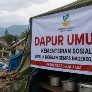 Dapur Umum Kemensos Layani Pengungsi Gempa NTT di Nagekeo