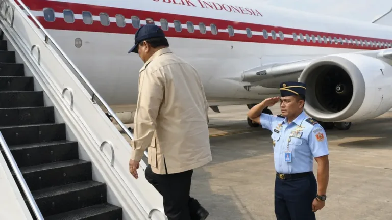 Prabowo ke Kalimantan Pimpin Langsung Penanganan Karhutla