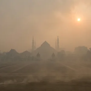 Salat Istisqa Digelar Saat Kabut Asap Selimuti Palembang