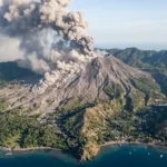 Gunung Lewotobi Laki-laki Erupsi, Warga Diminta Waspada