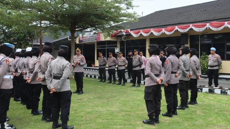 HUT ke-78 Polwan, Kapolres Payakumbuh : ” Teruslah Menjadi Sosok Humanis dan Profesional “