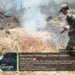 Gerak Cepat Tangani Karhutla, BabinsaKodim 1409/Gowa Selamatkan Lahan Warga Sokkolia