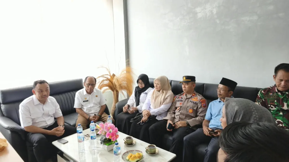 Polsek Palupuh Bergerak Cepat, Bantu Evakuasi Korban dan Amankan Lokasi SPPG Pasia Laweh