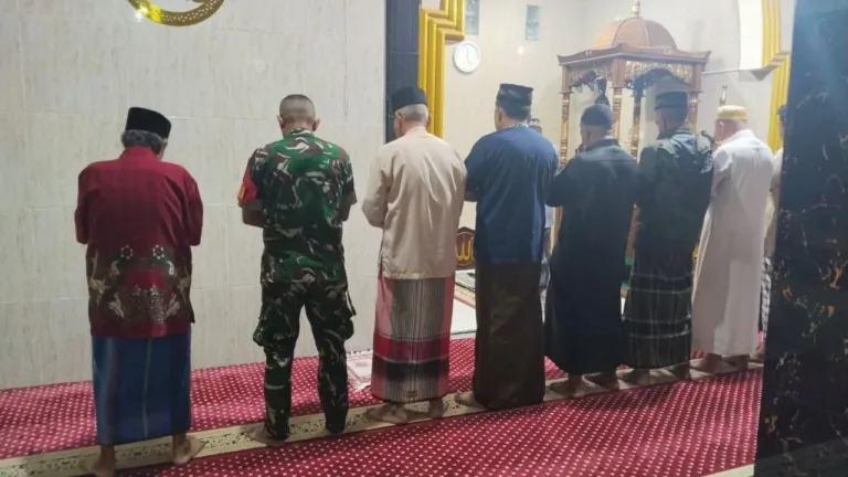 Kedekatan TNI-Rakyat di Gowa Terpatri Nyata Lewat Kegiatan Safari Subuh