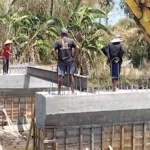 Semangat Gotong Royong Pembangunan Jembatan Jatia Gowa Tembus 36%