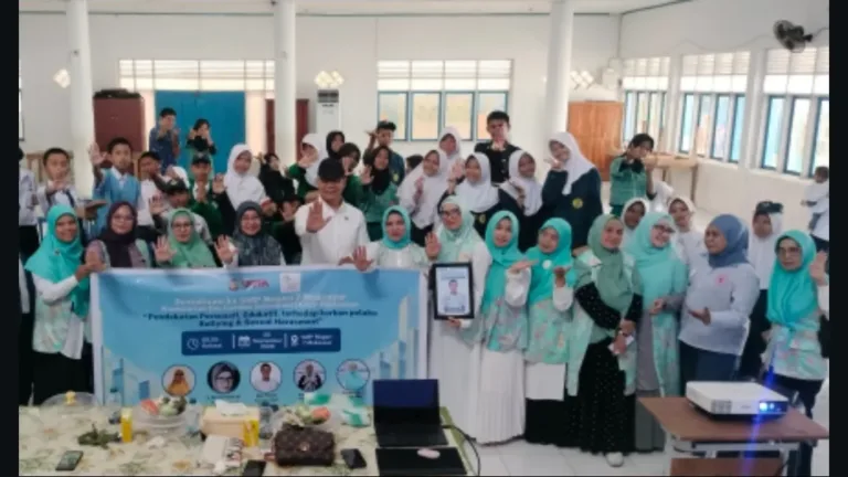 KICI Makassar & DP3A Sosialisasikan Penanganan Bullying dan Pelecehan Seksual di SMP Negeri 7 Makassar