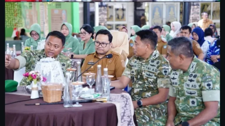 Meriahkan HUT TNI ke-81, Kodim 1409/Gowa Gelar Bazar dan Bakti Kesehatan Berbasis Vicon