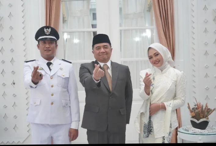 Pelantikan kepala Desa (PAW) Supriatna Resmi Pimpin Desa Lembang Kecamatan Leles Garut : Berita Sindikasi