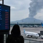 209 Penerbangan di Bandara Soetta Batal akibat Erupsi Anak Krakatau