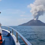 Kapal Wartawan Hilang Kontak Saat Meliput Erupsi Anak Krakatau