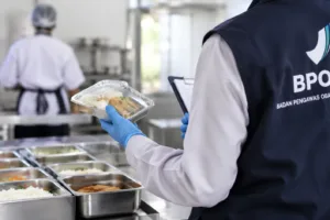 BPOM Ungkap Penyebab Keracunan MBG, Makanan Disajikan 11 Jam