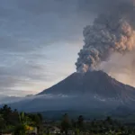 Gunung Semeru Kembali Erupsi, Kolom Abu Capai 1.000 Meter