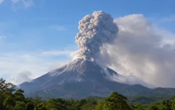 7 Gunung Api dengan Letusan Terbanyak hingga 17 September 2026