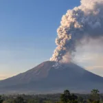 Gunung Semeru Erupsi, Kolom Abu Capai 1.300 Meter