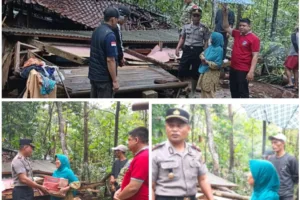 Sigap! Rumah Warga Roboh, Polsek Cibalong Langsung Salurkan Bantuan Sembako