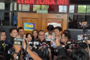 Denny Indrayana Walk Out dari Sidang PTUN, Persoalkan Bukti Suket Gibran