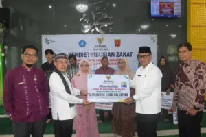 Baznas Agam Salurkan Bantuan Rp360 Juta untuk 122 Penerima di Enam Kecamatan