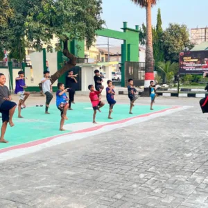 Wujud Nyata Pembinaan Teritorial, Kodim 1409/Gowa Latih Puluhan Anak Pencak Silat Militer