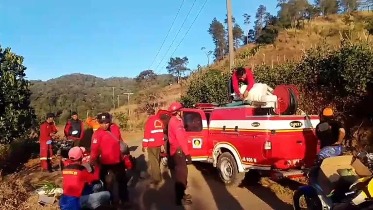 Siaga dan Gotong Royong, Tim Gabungan Berhasil Jinakkan Kebakaran Lahan Seluas 7 Hektare di Malino Gowa