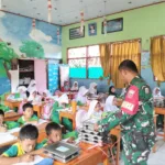 Babinsa Jenetallasa Kawal Ketat Penyaluran MBG untuk Ribuan Siswa di Gowamasyarakat Kabupaten Gowa