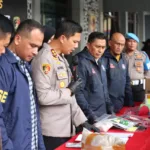 AWAS! Teh Herbal Palsu Beredar – Polisi Amankan 4 Pelaku
