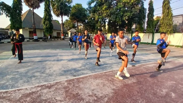 Bina Generasi Muda Tangguh, Kodim 1409/Gowa Gelar Pelatihan Pencak Silat Militer