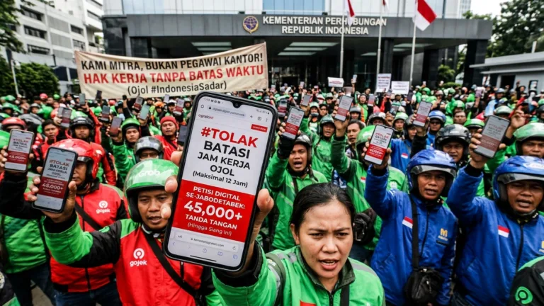 Petisi Ojol Tolak Pembatasan Jam Kerja, Ini Tuntutannya