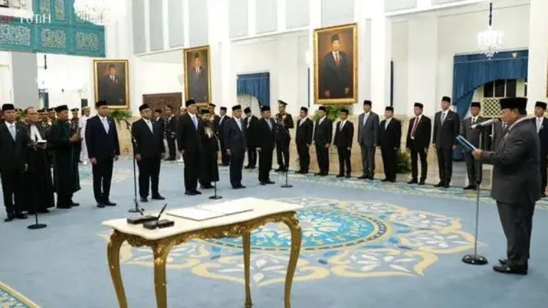 Prabowo Lantik Pejabat Baru di Istana, Ini Daftar Nama