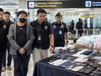 Tatang Winata Ditangkap Bareskrim dan Imigrasi, Sita HP Ilegal Rp253 Miliar
