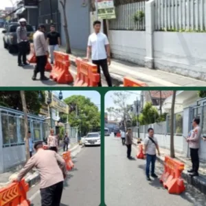 Tindak lanjut Keluhan Warga Polsek Garut Kota Pasang Barrier