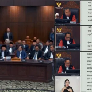 MK Menolak Gugatan, Tapi Benarkan Tak Ada Bukti Ijazah Gibran